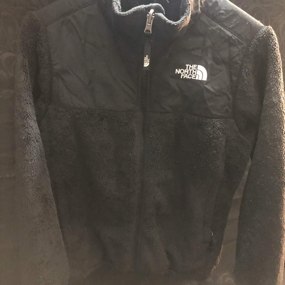Unisex North Face Kids’ jacket 🧥